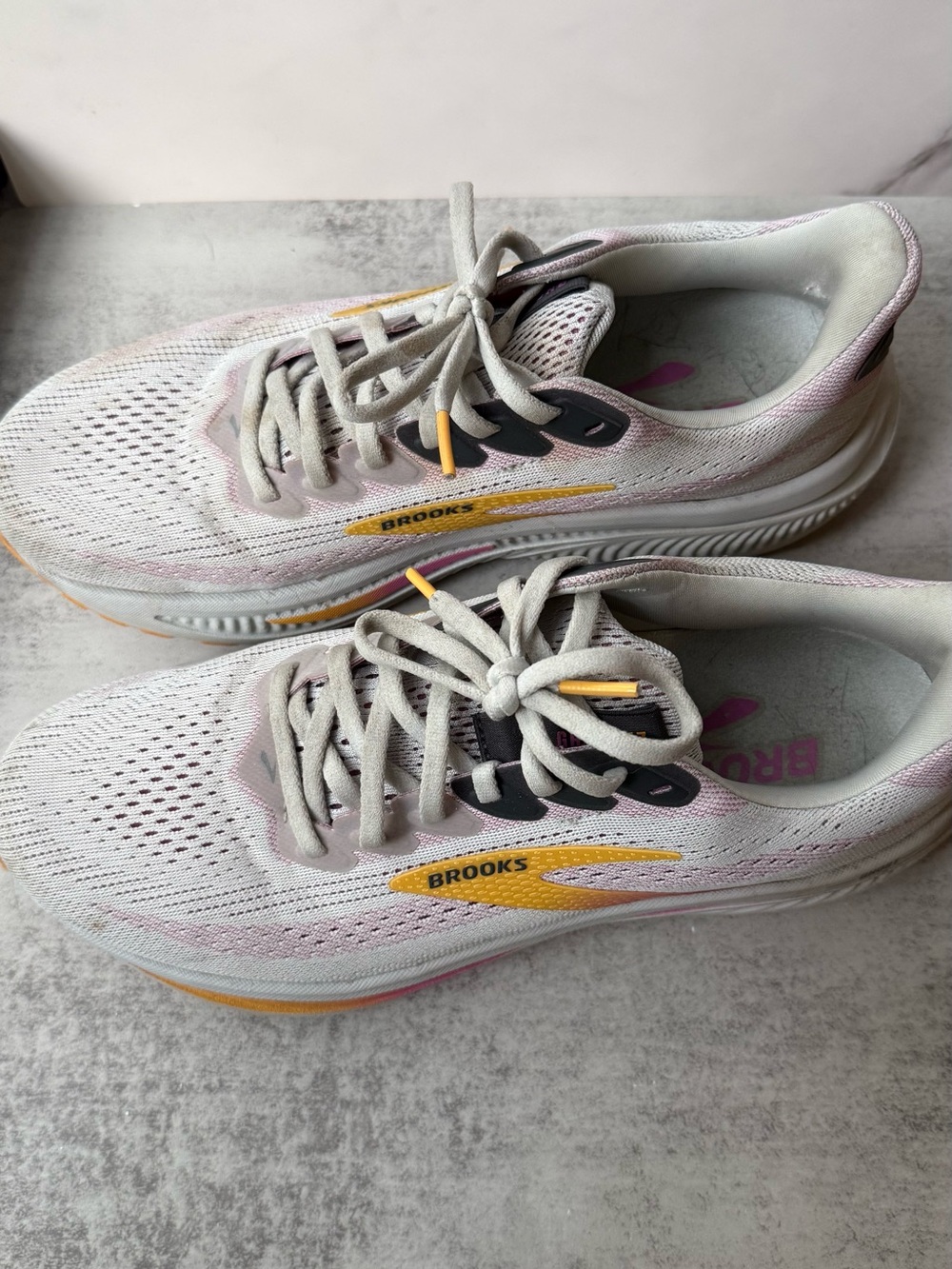 Brooks Ghost 17 Running Shoes with Yellow and Pink Accents